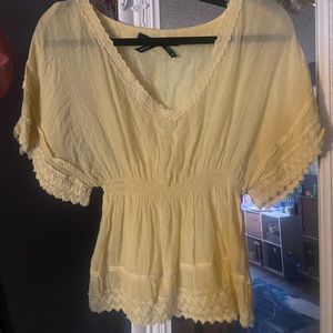 **Free with purchase of two items in a bundle** 
Ali & Kris yellow top